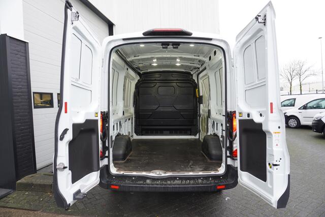 Ford TRANSIT 2.0 TDCI 130PK L2H2 EURO 6 - Airco - Cruise - PDC - ¤ 20.950,- Excl.