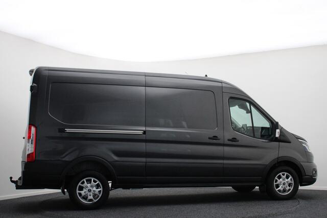 Ford TRANSIT 350 2.0 TDCI L3H2 Limited 3-Zits, Airco, Camera, Cruise, Apple Carplay, Verwarmde Ruit, Trekhaak, 16''