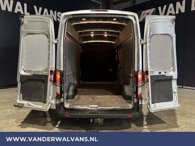 Ford TRANSIT 2.0 TDCI 170pk L3H3 Euro6 Airco | Navigatie | 2500kg Trekhaak | Cruisecontrol Verwarmde voorruit, Parkeersensoren, Bijrijdersbank