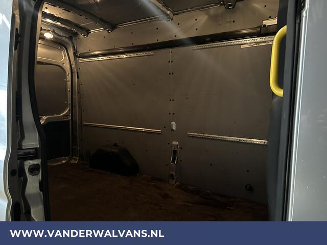 Ford TRANSIT 2.0 TDCI 170pk L3H3 Euro6 Airco | Navigatie | 2500kg Trekhaak | Cruisecontrol Verwarmde voorruit, Parkeersensoren, Bijrijdersbank