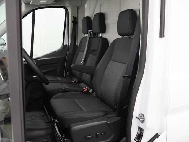 Ford TRANSIT 350 | 2.0 TDCI | L3 H2 | Trend | Navigatie | Stoelverwarming | Trekhaak 2500 KG AHW | Airco | 3-Zits | NIEUW | Carplay - Android Auto | Laadruimte Pakket | Cruise Control | Multifuntioneel Stuurwiel
