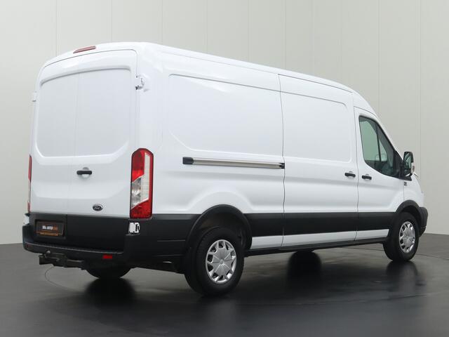 Ford TRANSIT 2.0TDCI 170PK L3H2 | Navigatie | Airco | Trekhaak | 3-Persoons