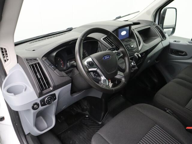 Ford TRANSIT 2.0TDCI 170PK L3H2 | Navigatie | Airco | Trekhaak | 3-Persoons