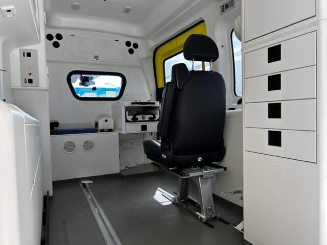 Ford TRANSIT Ambulance Turbo Diesel Ambulance - Overhauled Engine at 98.000 kilometres
