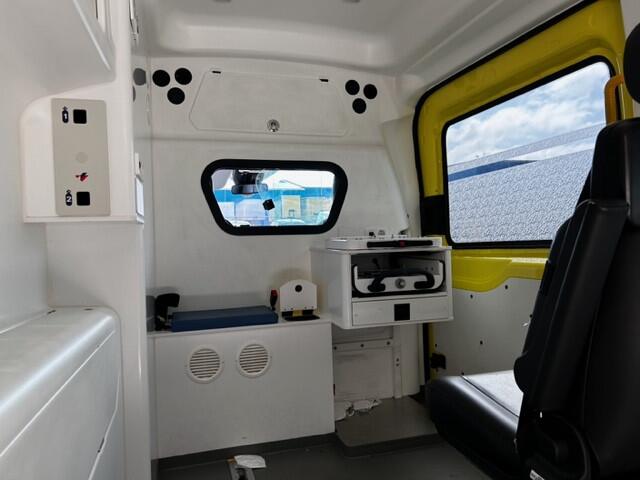 Ford TRANSIT Ambulance Turbo Diesel Ambulance - Overhauled Engine at 98.000 kilometres