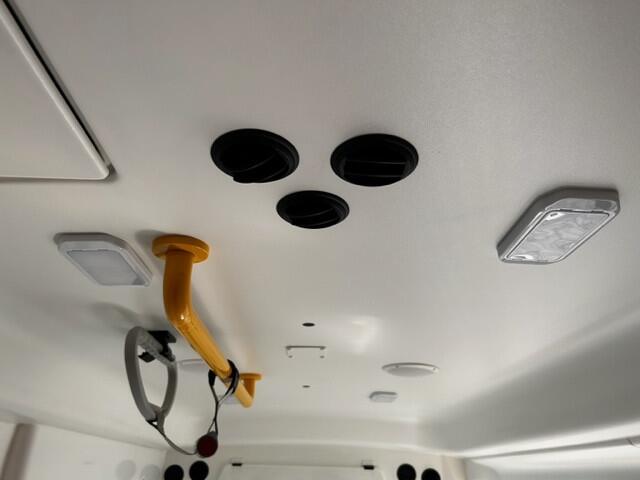 Ford TRANSIT Ambulance Turbo Diesel Ambulance - Overhauled Engine at 98.000 kilometres