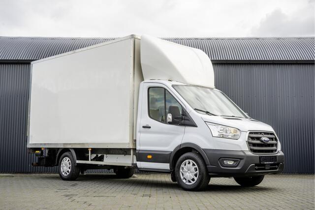 Ford TRANSIT 2.0 TDCI Bakwagen met laadklep | Euro 6 | 131 PK | Airco | Cruise | 3-Persoons