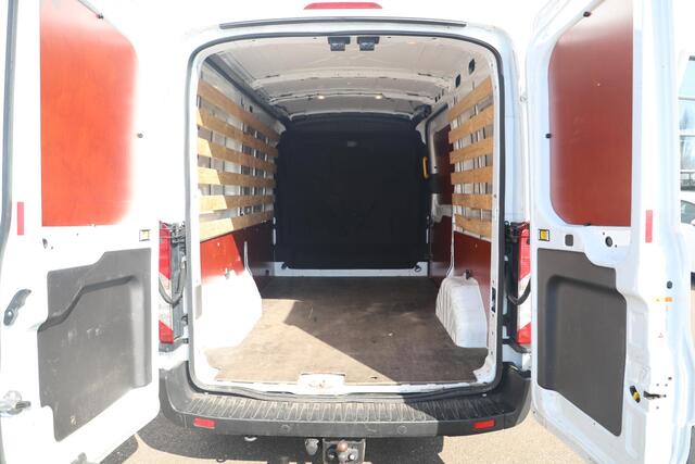 Ford TRANSIT 290 2.0 TDCI L2H2 Trend 3 Persoosn Trekhaak Airco Cruise Radio Bluetooth Lane Assist