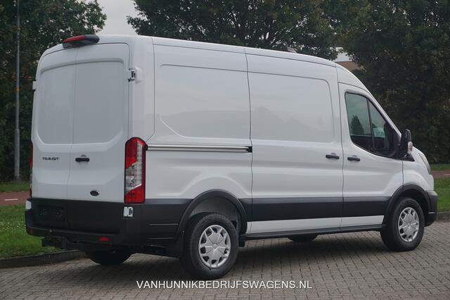 Ford TRANSIT 350M 130PK L2H2 BPM VRIJ!! Airco, Navi, Camera, Trekhaak!! NR. B02*