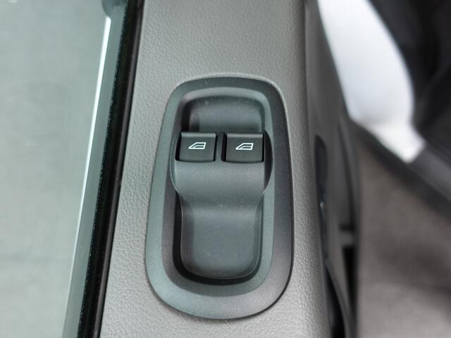 Ford TRANSIT 350 131pk L2H2 Trend Apple Carplay/ Android Auto Camera Cruise control 3-Zits Airco Euro6