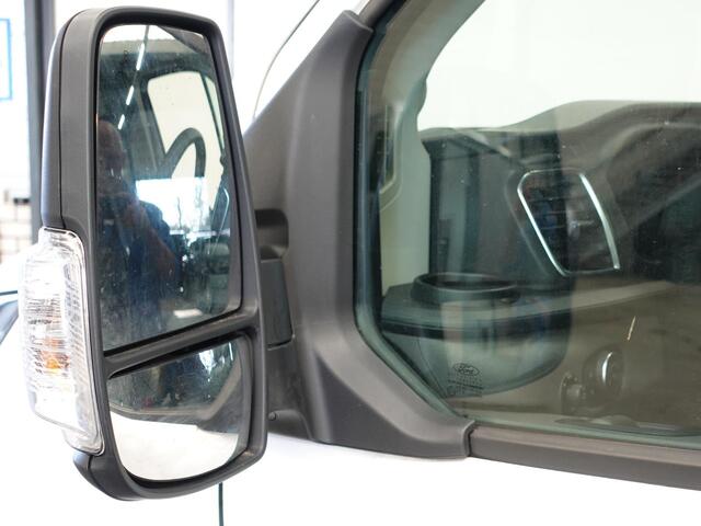 Ford TRANSIT 330 2.0 TDCI L3H2 Trend Navigatie Camera Carplay Trekhaak Cruise control Airco