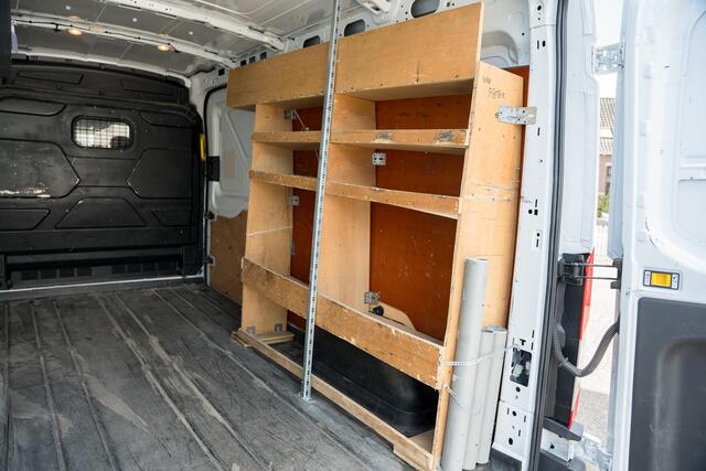 Ford TRANSIT 310 2.2 TDCI L3H2 Ambiente Trekhaak | Airco | UFO Slot