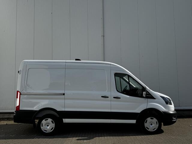 Ford TRANSIT 310 2.0 TDCI L2H2 Trend | Trekhaak | 2800KG Trekgewicht | BPM VRIJ | Toegang tot Milie Zone's |