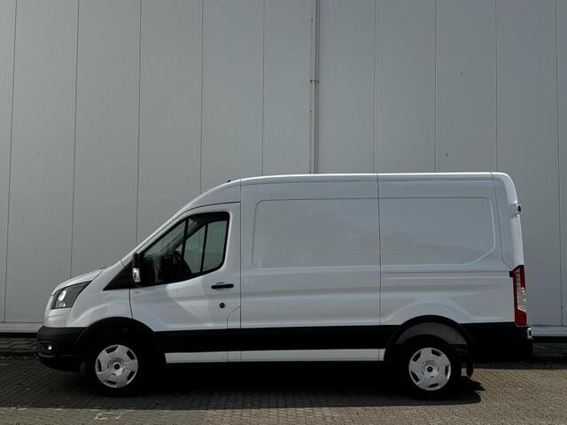 Ford TRANSIT 310 2.0 TDCI L2H2 Trend | Trekhaak | 2800KG Trekgewicht | BPM VRIJ | Toegang tot Milie Zone's |