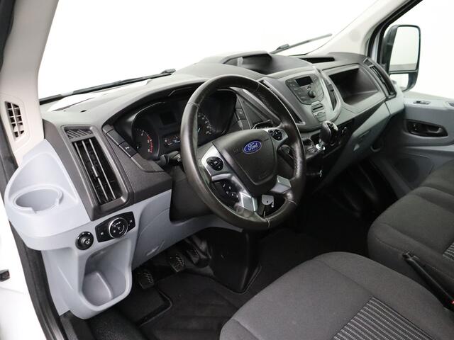 Ford TRANSIT 2.0TDCI 130PK L2H2 | Airco | Cruise | 3-Persoons | Betimmering