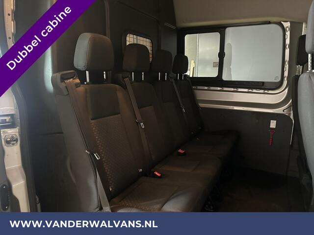 Ford TRANSIT 2.0 TDCI 131pk L3H2 Dubbele Cabine Euro6 Airco | 6-Zits | 2500kg Trekhaak | Cruisecontrol Parkeersensoren, Verwarmde voorruit