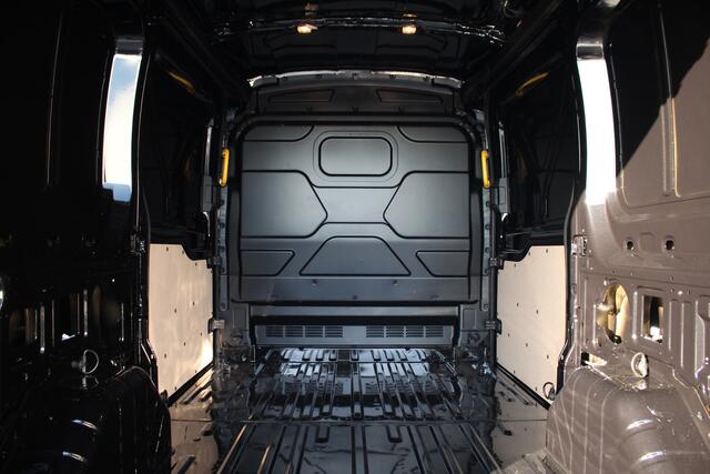 Ford TRANSIT 350 2.0TDCI 165pk L2H2 Trend | Automaat | 2800kg trekgewicht | L+R Zijdeur | Carplay/Android | Camera | Cruise | Sync 4 13" | Lease 717,- p/m