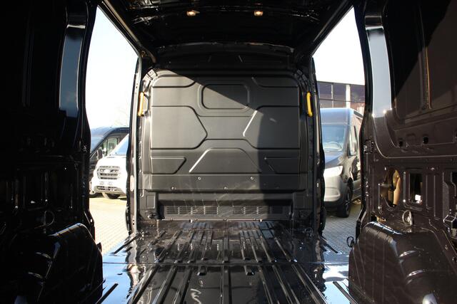 Ford TRANSIT 350 2.0TDCI 165pk L2H2 Trend | Automaat | 2800kg trekgewicht | L+R Zijdeur | Carplay/Android | Camera | Cruise | Sync 4 13" | Lease 717,- p/m