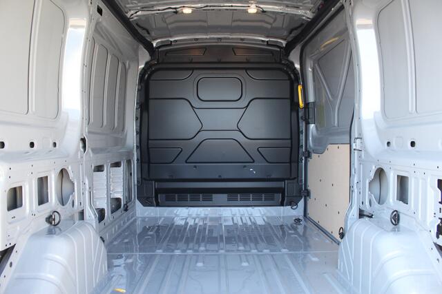 Ford TRANSIT 350 2.0TDCI 165pk L2H2 Trend | Automaat | 2800kg trekgewicht | Carplay/Android | Camera | Cruise | Sync 4 13" | Lease 717,- p/m