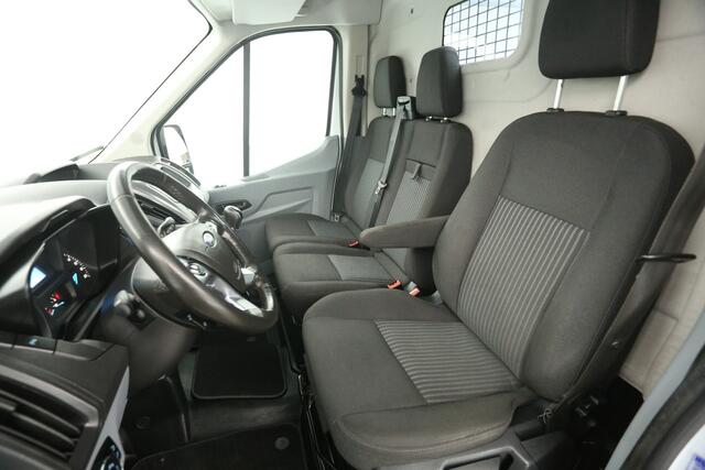 Ford TRANSIT 350 2.0 TDCI L2H2 Trend 170PK Airco Cruise LED 2xSchuifdeur PDC 3 Persoons Stoelverw. Treeplank