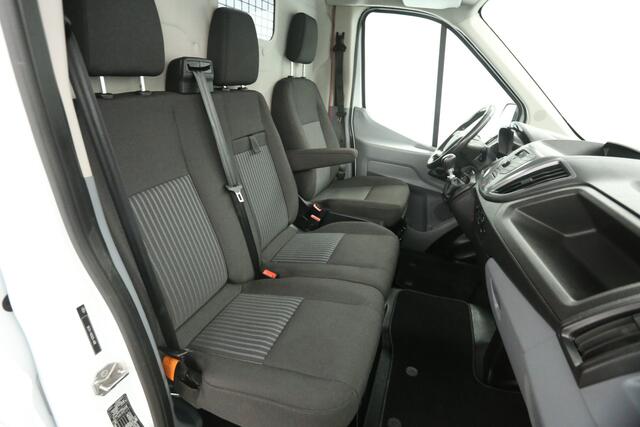 Ford TRANSIT 350 2.0 TDCI L2H2 Trend 170PK Airco Cruise LED 2xSchuifdeur PDC 3 Persoons Stoelverw. Treeplank