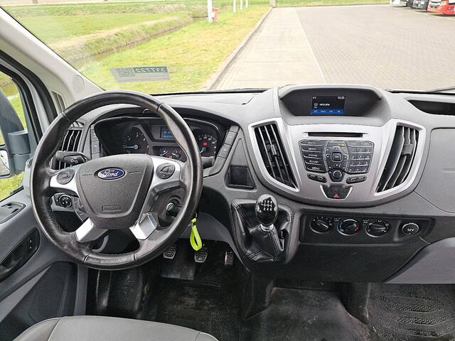 Ford TRANSIT 330 2.0 TDCI L2H2 DC Trend Airco 130Pk Euro6 Camera Trekhaak!