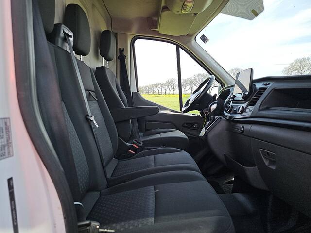 Ford TRANSIT 350 2.0 TDCI L2H2 Trend 170 pk, automaat, airco, navi, pdc, opstap