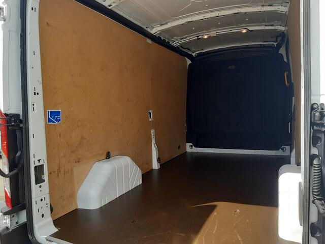 Ford TRANSIT Facelift model 350 2.0 TDCI L3H2 Trend 130Pk Airco Cruisecontrol