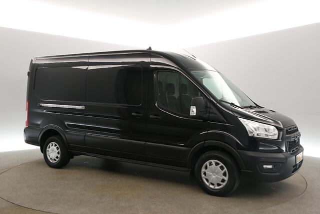Ford TRANSIT 2.0 TDCI L3H2 130PK Airco Camera Cruise PDC 3 Persoons LED Elektrpakket Trekhaak