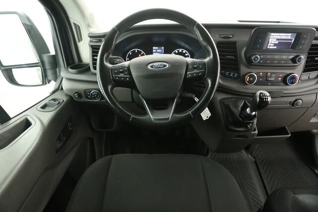Ford TRANSIT 2.0 TDCI L3H2 130PK Airco Camera Cruise PDC 3 Persoons LED Elektrpakket Trekhaak