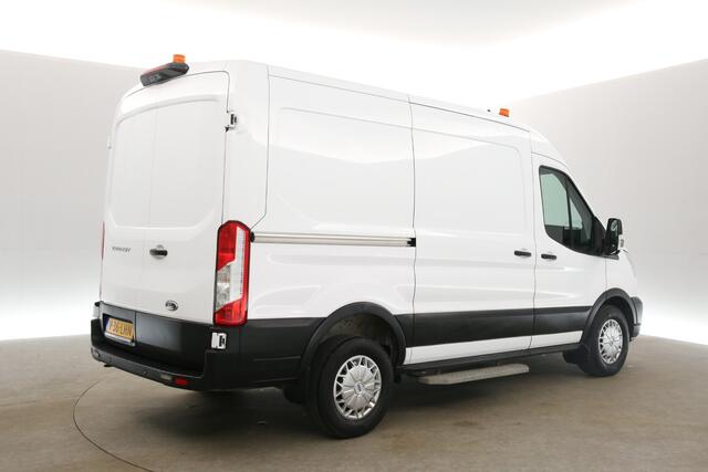 Ford TRANSIT 350 2.0 TDCI L2H2 Trend Airco Cruise Camera Carplay LED 3 Persoons PDC Elektrpakket