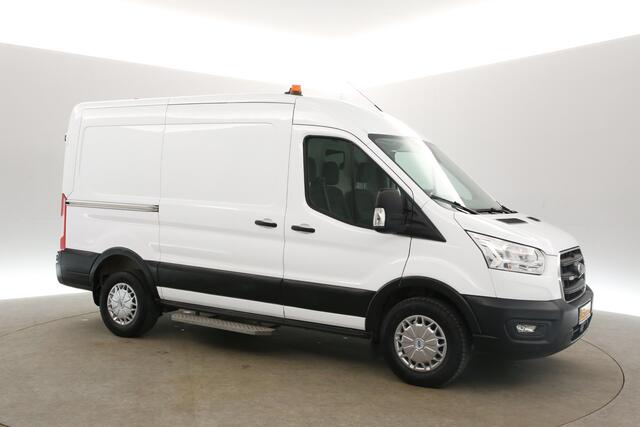 Ford TRANSIT 350 2.0 TDCI L2H2 Trend Airco Cruise Camera Carplay LED 3 Persoons PDC Elektrpakket