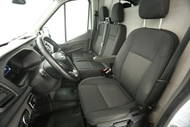 Ford TRANSIT 350 2.0 TDCI L2H2 Trend Airco Cruise Camera Carplay LED 3 Persoons PDC Elektrpakket