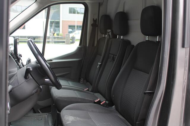 Ford TRANSIT 350 2.0 TDCI L3H2 Trend 130pk - Carplay - Trekhaak - Camera - Laadvloer Hout - Rijklaar