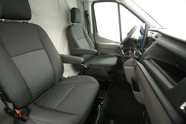 Ford TRANSIT 350 2.0 TDCI L3H2 Trend | NIEUW | BPM Vrij | Airco Carplay Camera Cruise Navigatie PDC Stoelverwarming Trekhaak