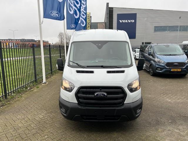 Ford TRANSIT 350 2.0 TDCI Trend L3H2 Bestelauto 130 PK | Trekhaak | Cruise Control | 4-weg Passagiersstoel | Parkeersensoren