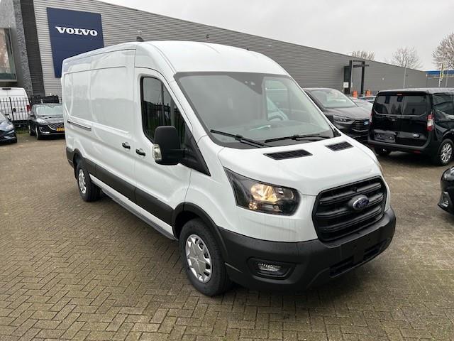 Ford TRANSIT 350 2.0 TDCI Trend L3H2 Bestelauto 130 PK | Trekhaak | Cruise Control | 4-weg Passagiersstoel | Parkeersensoren