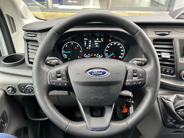 Ford TRANSIT 350 2.0 TDCI Trend L3H2 Bestelauto 130 PK | Trekhaak | Cruise Control | 4-weg Passagiersstoel | Parkeersensoren