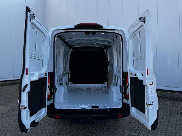 Ford TRANSIT 350 2.0 TDCI L2H2 Trend | 170PK Automaat | BPM VRIJ | Achteruitrijcamera |