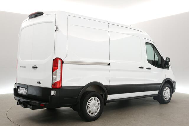 Ford TRANSIT 350 2.0 TDCI L2H2 Trend Automaat Airco Cruise Trekhaak PDC 3 Persoons LED Elektrpakket