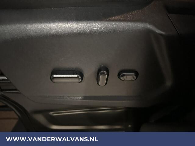Ford TRANSIT 2.0 TDCI 131pk L3H2 Euro6 Airco | Camera | Navigatie | Apple Carplay | Android Auto | Stoelverwarming Verwarmde voorruit, Cruisecontrol, Parkeersensoren, Elektrisch verstelbare bestuurdersstoel, Bijrijdersbank
