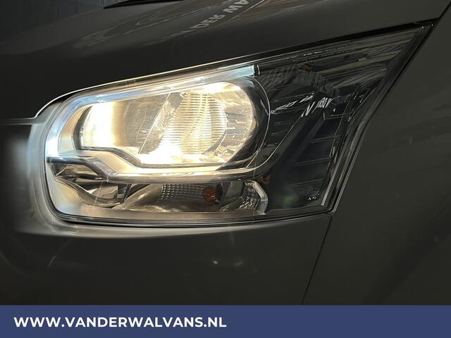 Ford TRANSIT 2.0 TDCI 130pk L3H3 Euro6 Airco | Camera | Apple Carplay | Cruisecontrol | LED Parkeersensoren, Bijrijdersbank, 2500kg trekvermogen