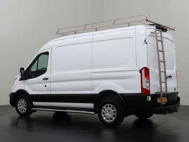Ford TRANSIT 2.0TDCI 130PK L2H2 | Imperiaal | Trekhaak | Gate locks | Navigatie | Camera | Airco | Cruise | 3-Persoons