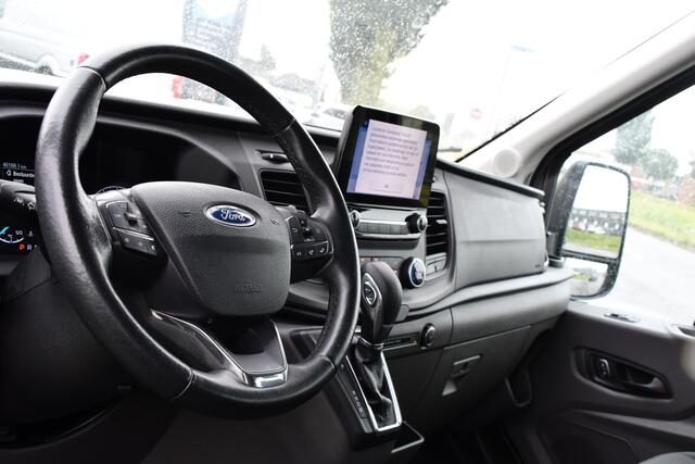 Ford TRANSIT 2.0 TDCI L2H2 DC Raptor Grill Camera, Cruise, Carplay, Stoelverwarming, 130pk, Automaat, Multimedia, 2 x Schuifdeur, Uniek!