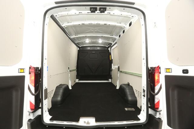 Ford TRANSIT 2.0 TDCI L3H2 TRAIL | 170PK | Airco | Camera | 3 Persoons | Carplay | Cruise | Parkeersens. | Trekhaak