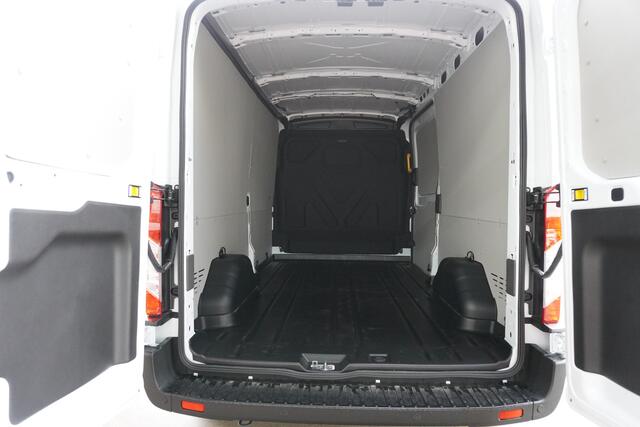 Ford TRANSIT 350M 2.0 TDCI 165pk L2H2 Trend Automaat nr. V809 | Camera | Cruise | Trekhaak | Laadruimte pakket