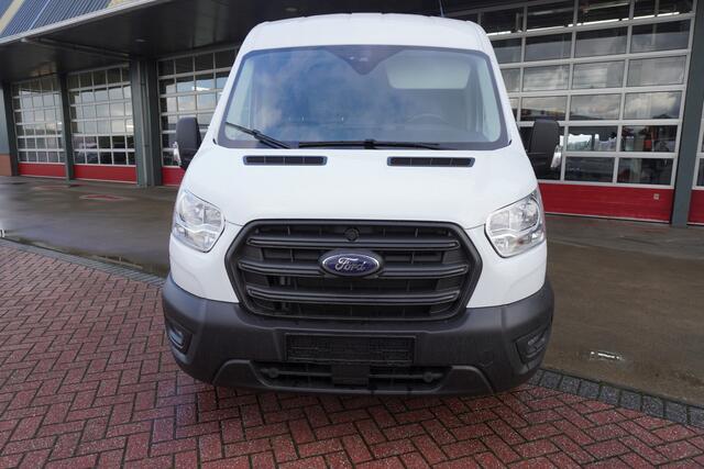 Ford TRANSIT 350M 2.0 TDCI 165pk L2H2 Trend Automaat nr. V809 | Camera | Cruise | Trekhaak | Laadruimte pakket