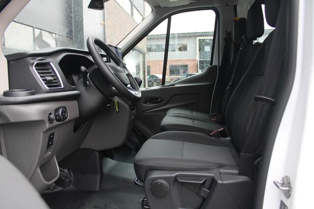 Ford TRANSIT 350 2.0 TDCI 165pk L3H2 Dubbel Cabine Trend 6 zits - Carplay - Trekhaak - Camera - 2800kg Trekgewicht - Rijklaar
