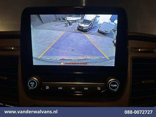 Ford TRANSIT 2.0 TDCI 130pk Bakwagen Laadklep Euro6 Airco | 951kg laadvermogen | Camera | Navigatie | Cruisecontrol LM velgen, Verwarmde voorruit, Stoelverwarming, Bijrijdersbank, 2500kg trekvermogen