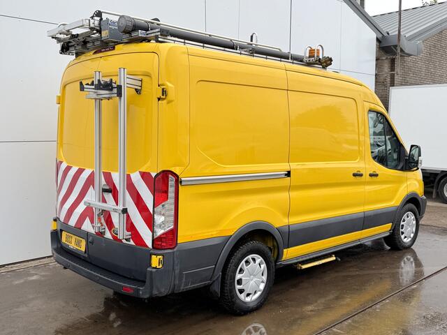 Ford TRANSIT 350 2.0 TDCI 130pk Elektrisch Imperiaal Volledige Carval Inbouw Airco Cruise Control Camera Navigatie Standkachel Parkeersensoren voor achter
